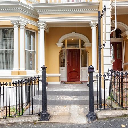 Character On Stuart St Villa Dunedin Dış mekan fotoğraf